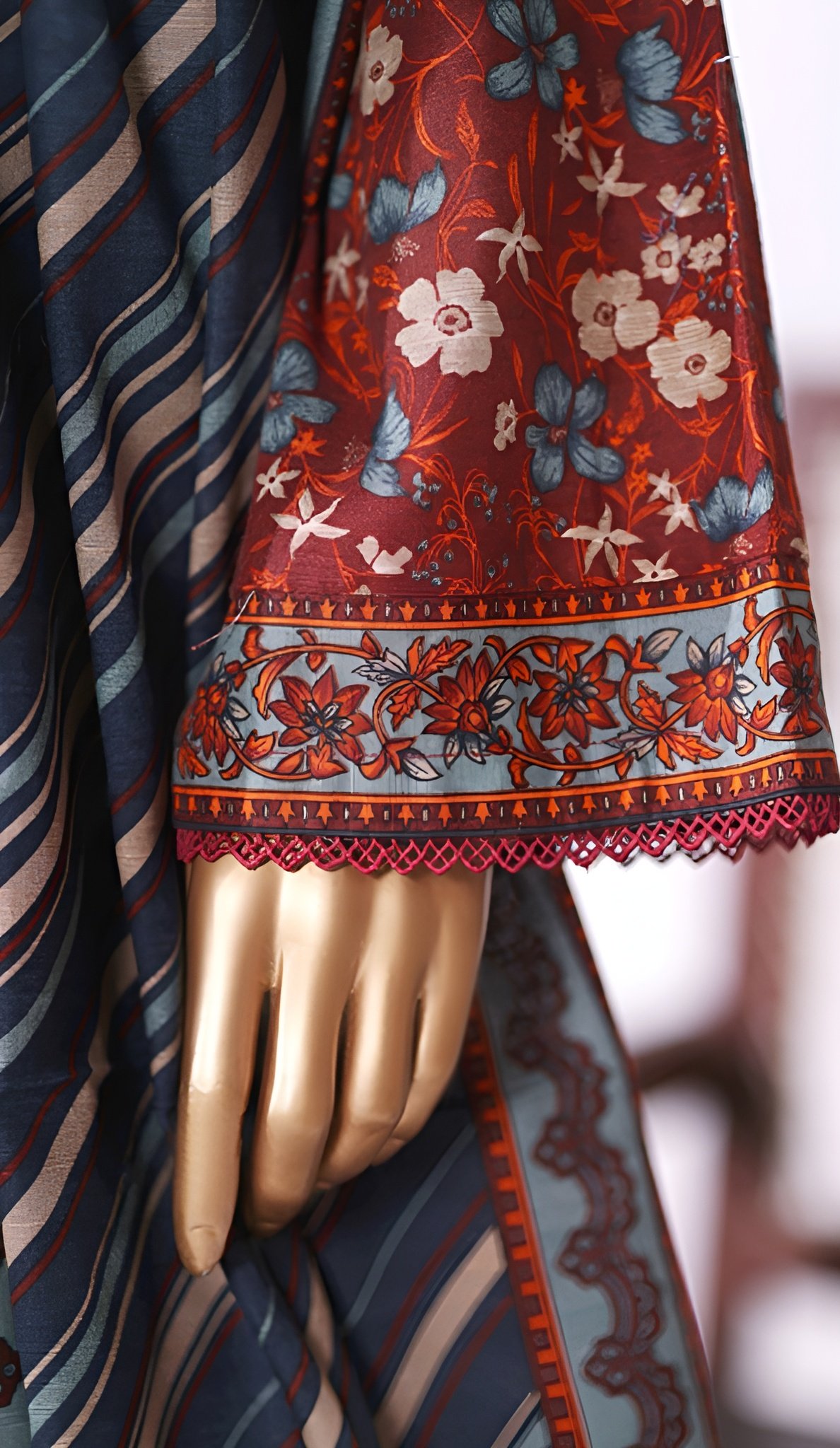 Maroon Floral Printed 2-Piece Stitched Kurti with Dupatta – Premium Lawn - Image 6